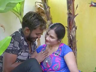 Indian Desi beau Hardcore Fuck with lady in the Park Hindi Audio